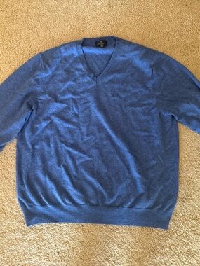 Cashmere Blue V-Neck Men's Sweater - Brooks Brothers